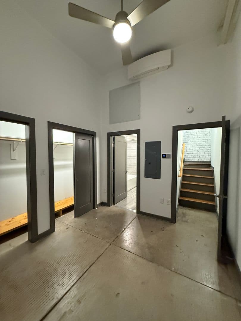 Richmond Apartment: 1809 E Franklin Street