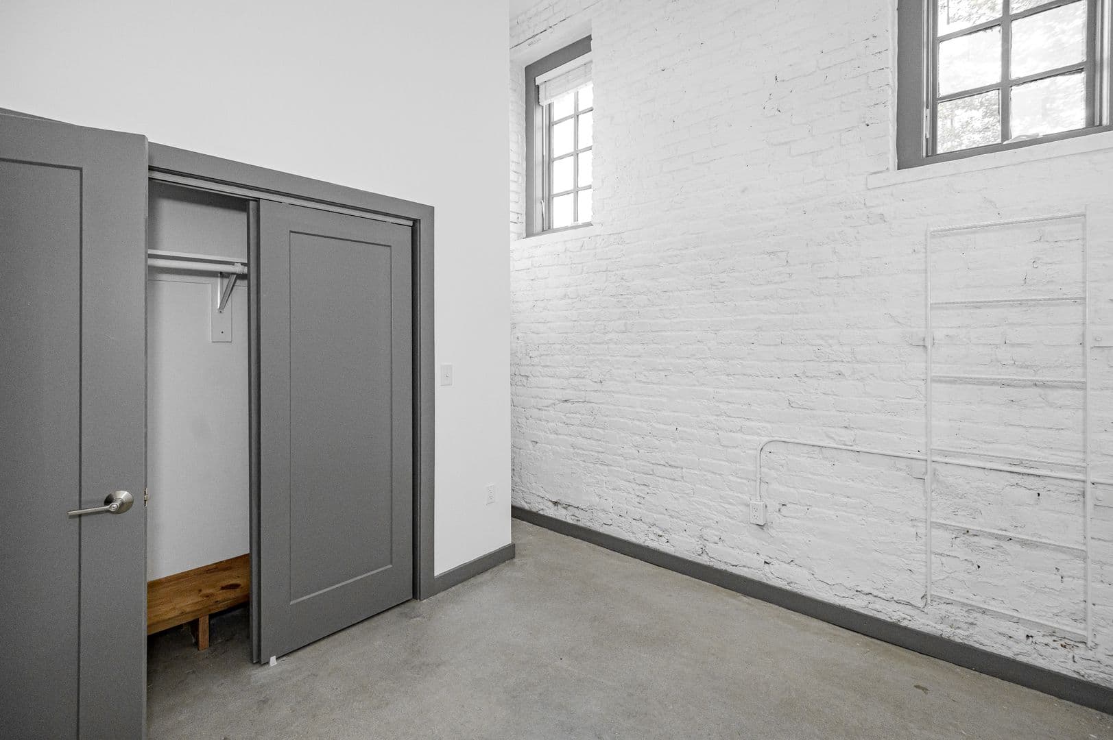 Richmond Apartment: 1809 E Franklin Street