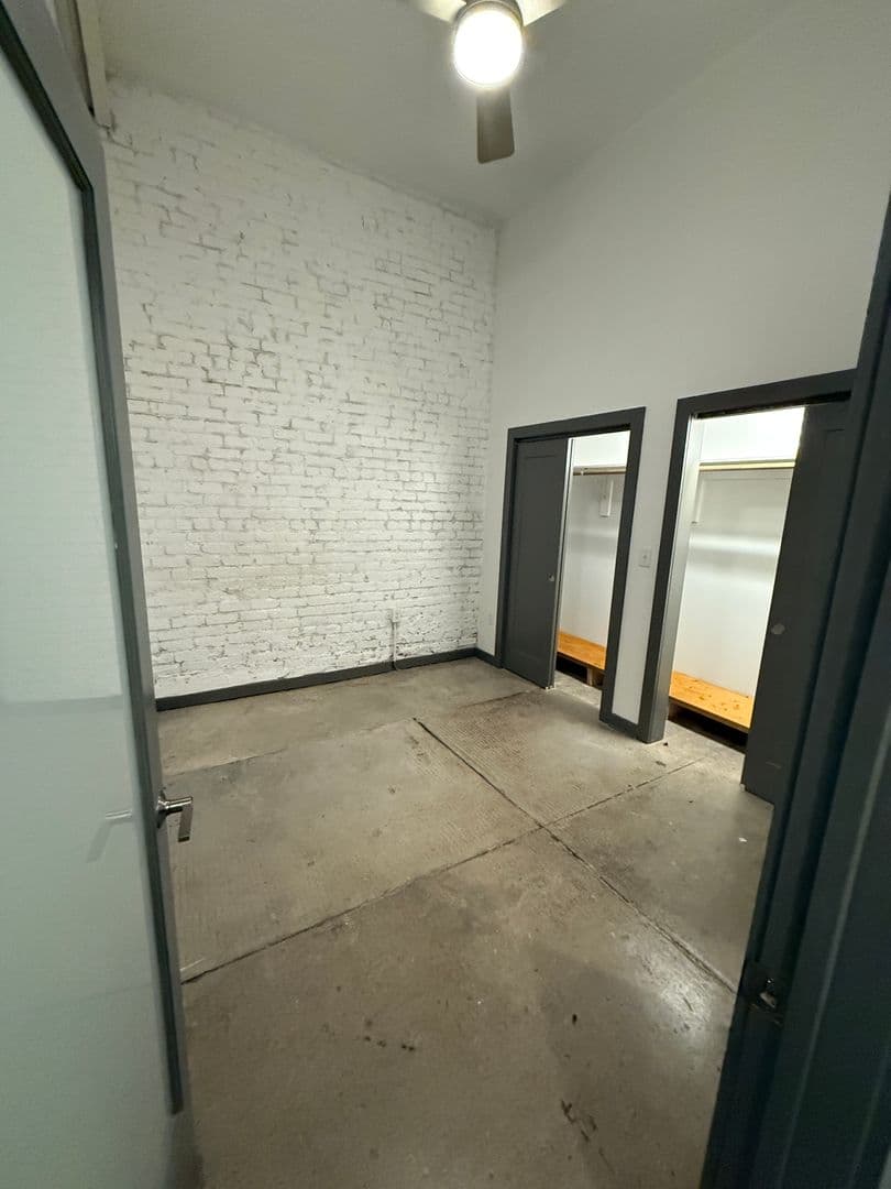 Richmond Apartment: 1809 E Franklin Street