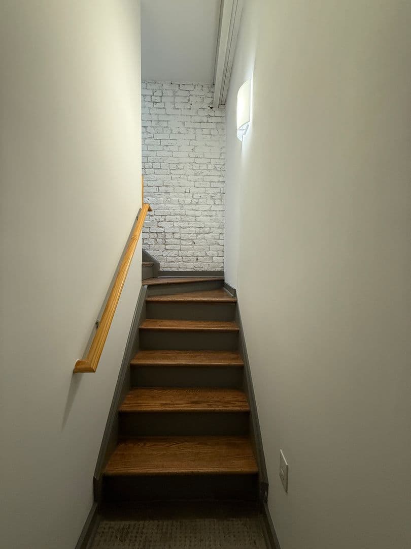 Richmond Apartment: 1809 E Franklin Street