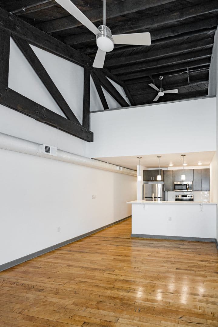 Richmond Apartment: 1809 E Franklin Street