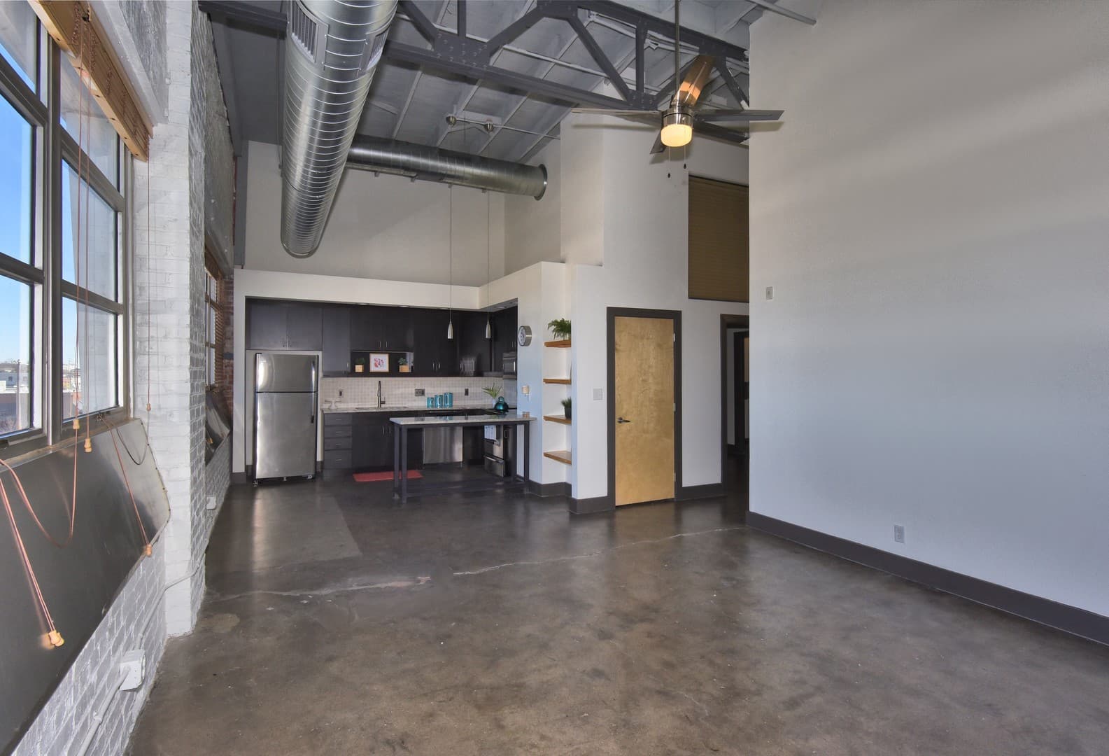 Tulsa Apartment: 401 S Elgin Avenue