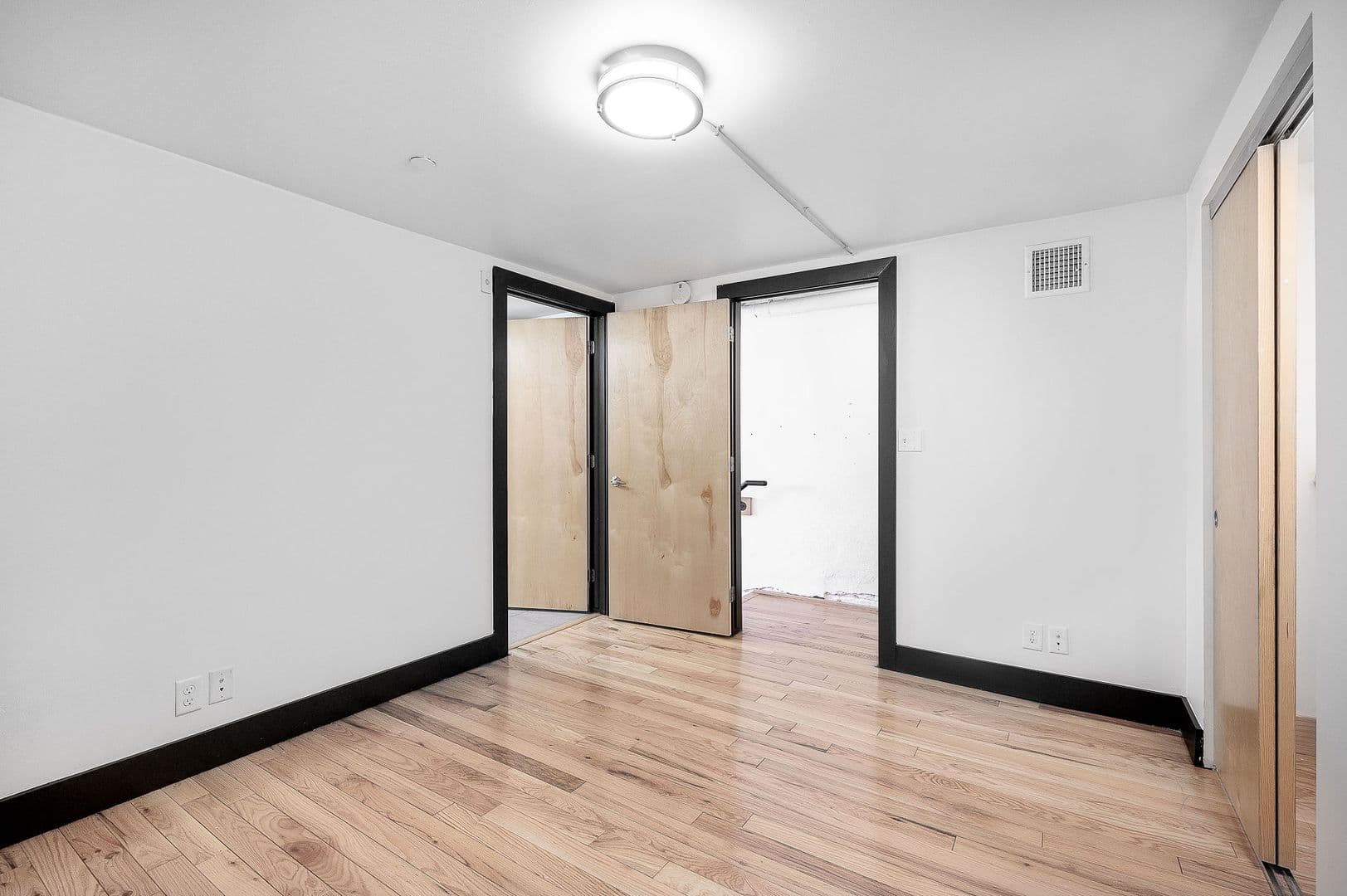 Tulsa Apartment: 401 S Elgin Avenue