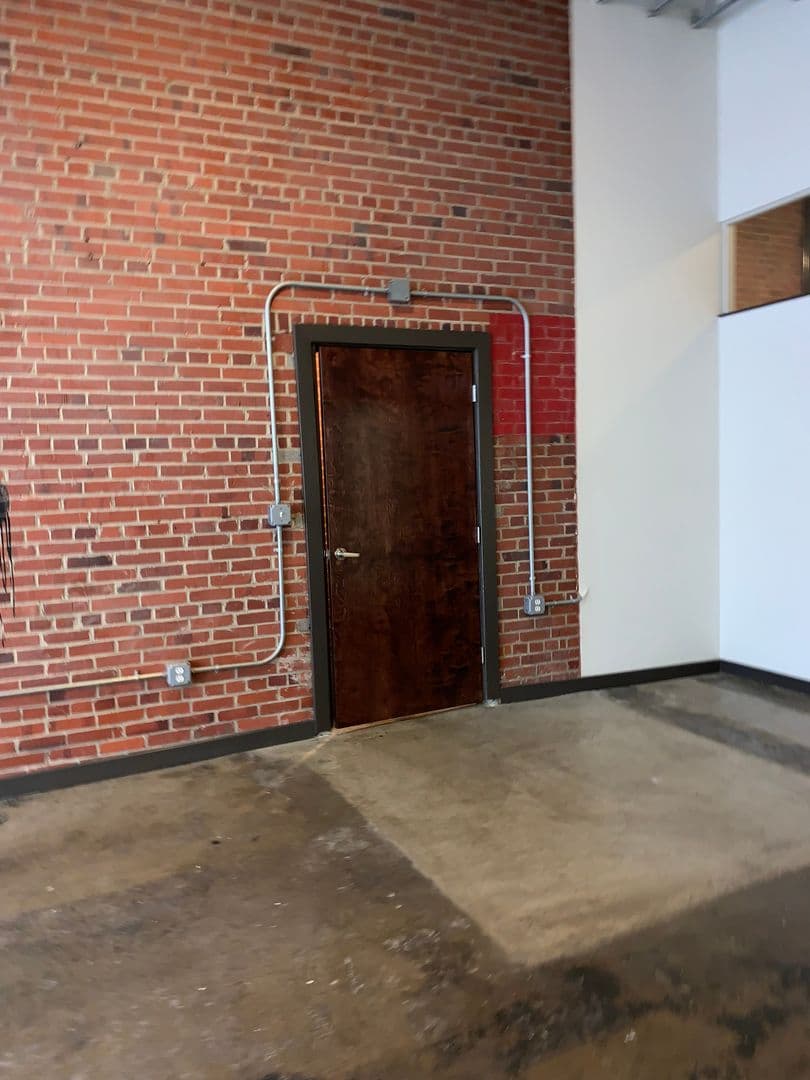 Richmond Apartment: 703 N Harrison St./410 Hancock St.