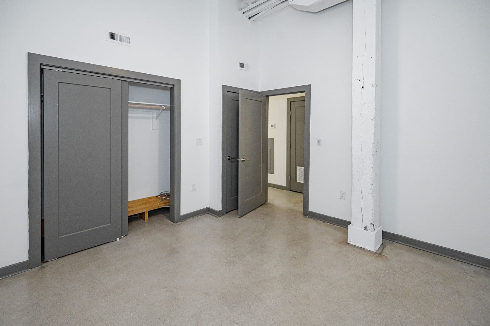Richmond Apartment: 1809 E Franklin Street