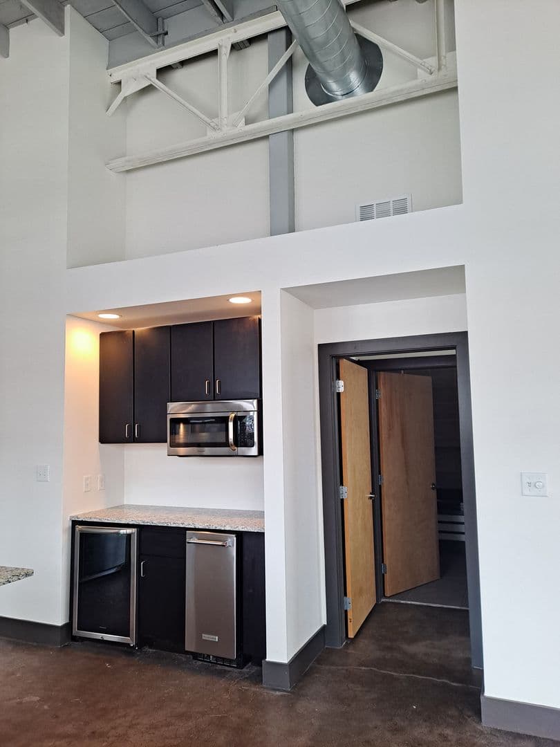 Tulsa Apartment: 401 S Elgin Avenue