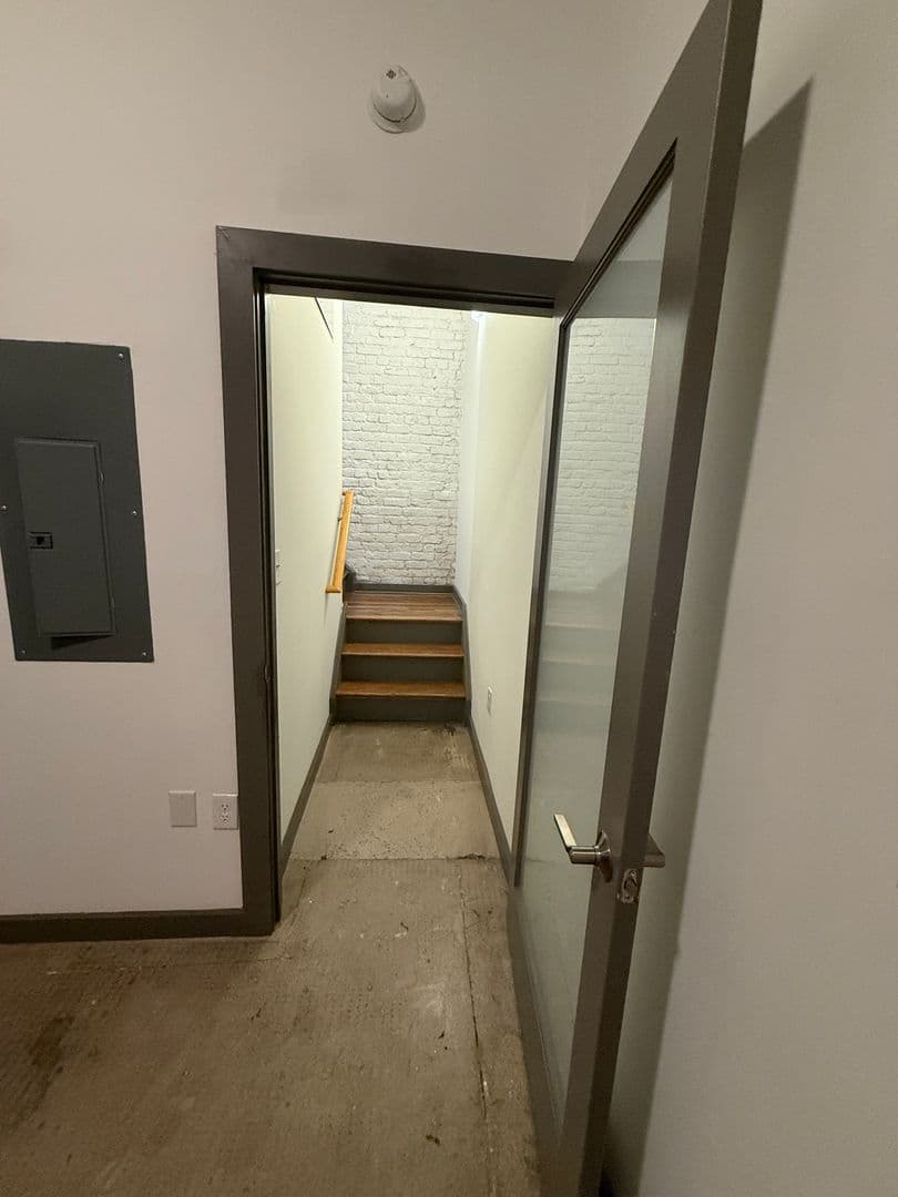 Richmond Apartment: 1809 E Franklin Street