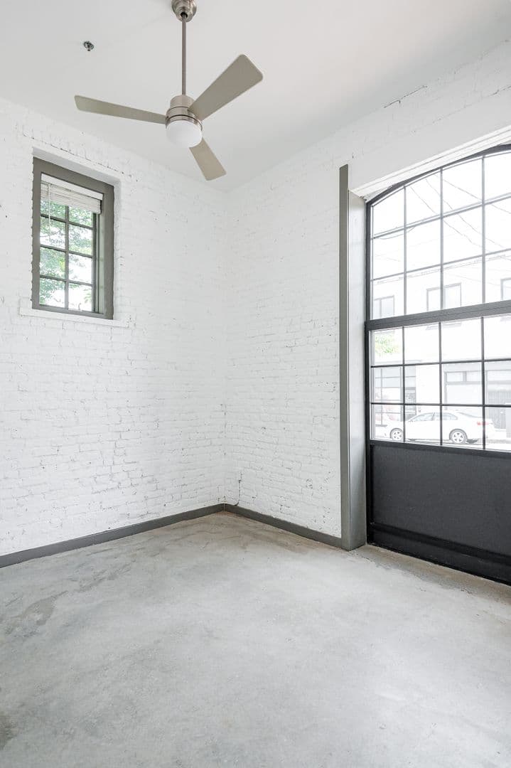 Richmond Apartment: 1809 E Franklin Street