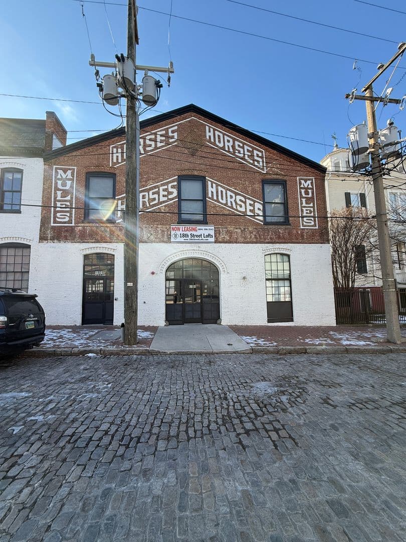 Richmond Apartment: 1809 E Franklin Street