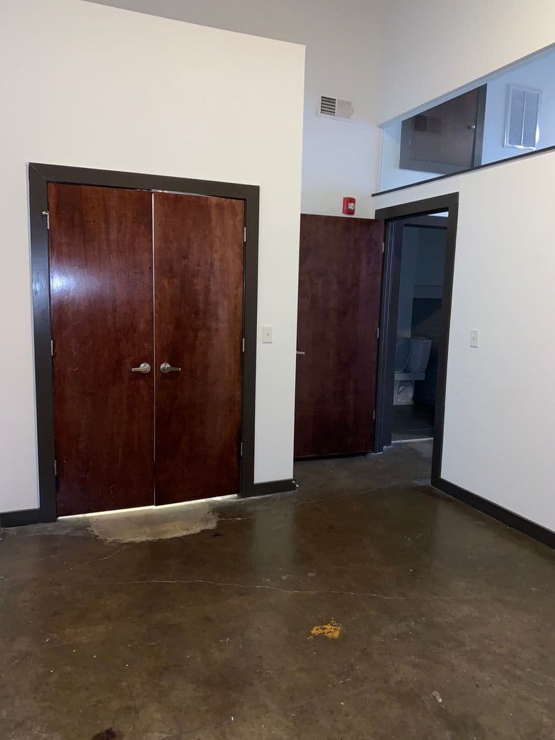 Richmond Apartment: 703 N Harrison St./410 Hancock St.