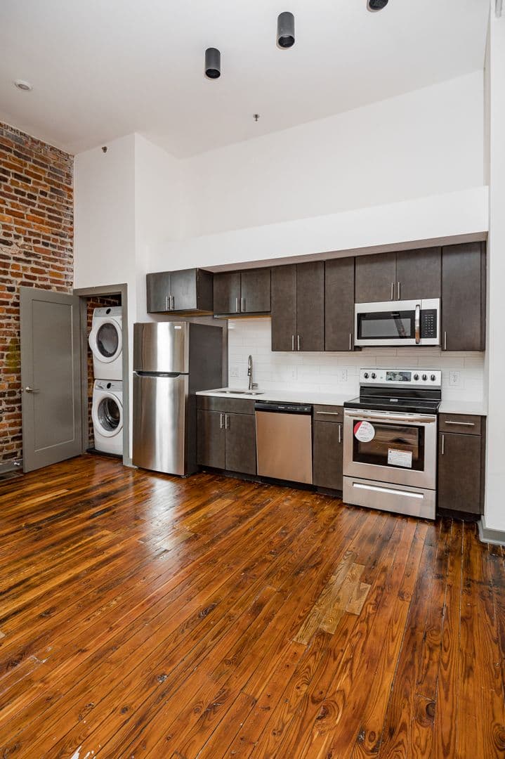 Richmond Apartment: 1711 East Main Street
