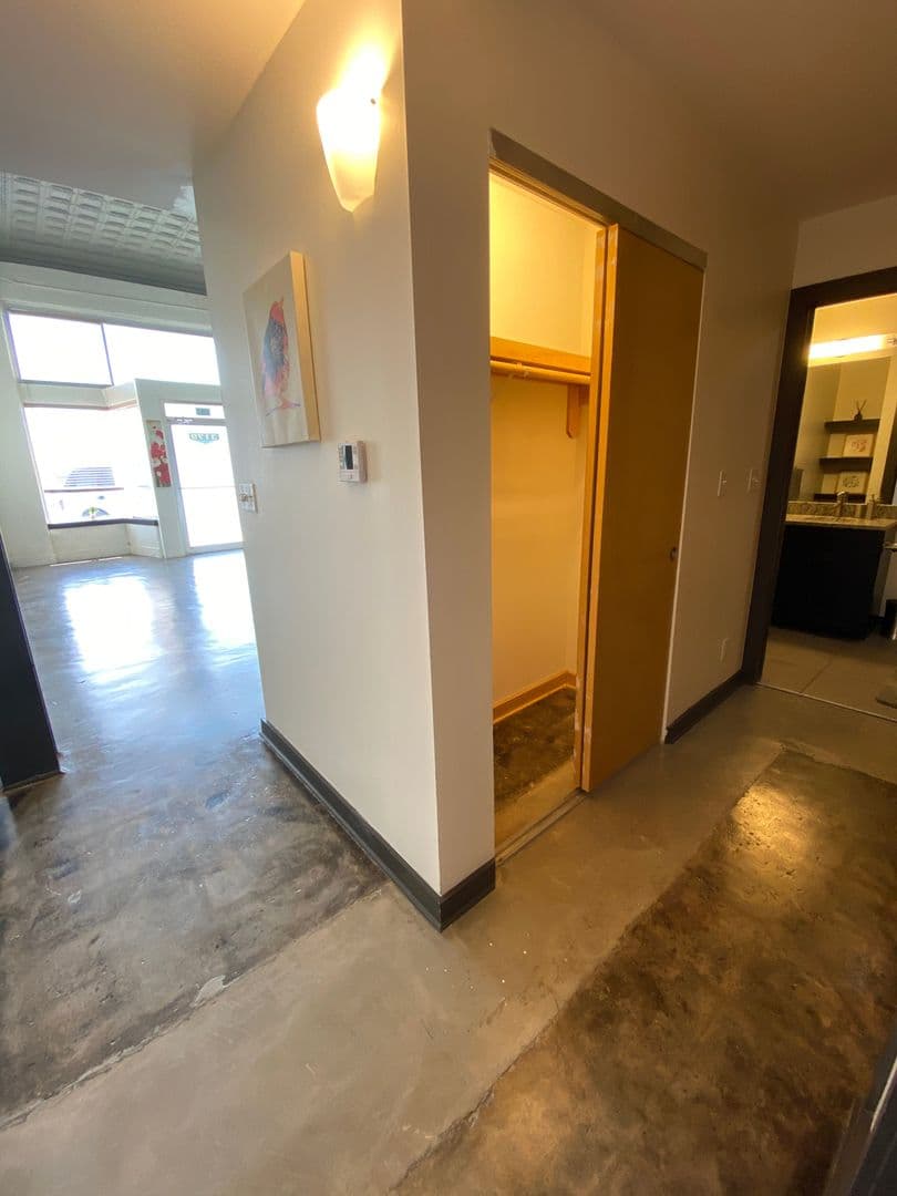 Tulsa Apartment: 401 S Elgin Avenue