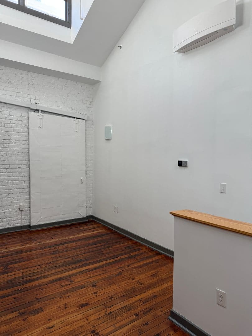 Richmond Apartment: 1809 E Franklin Street
