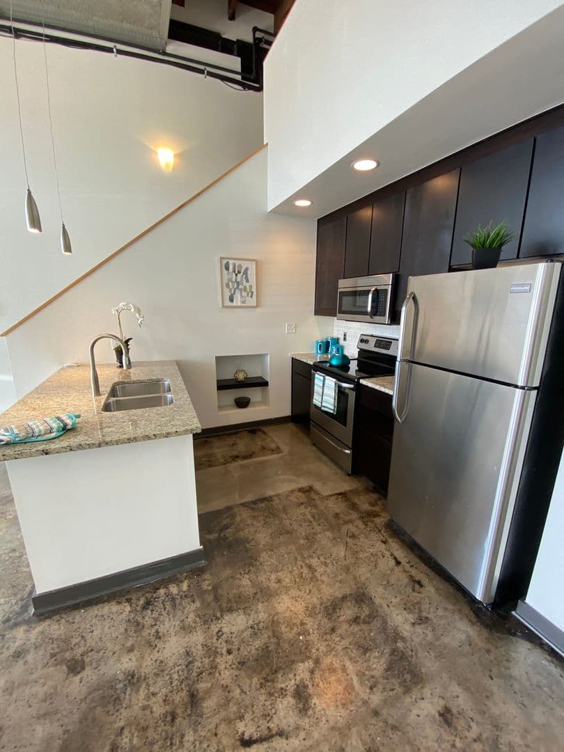 Tulsa Apartment: 401 S Elgin Avenue