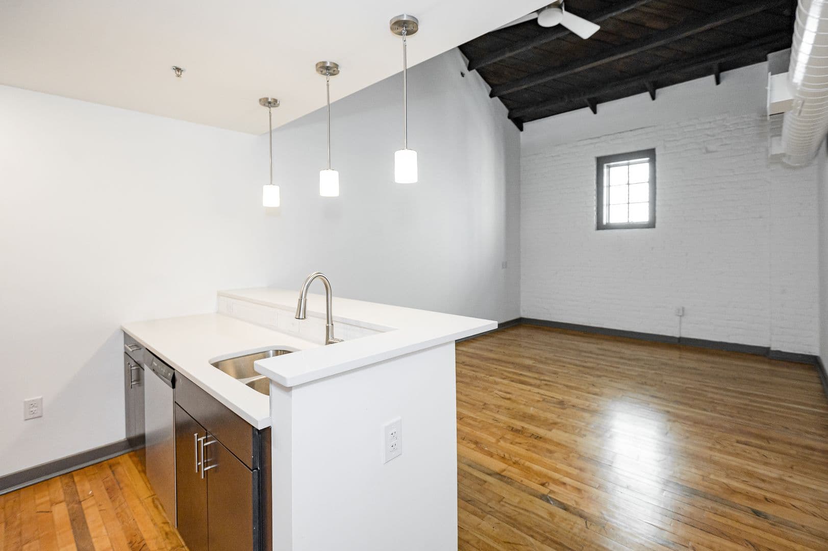 Richmond Apartment: 1809 E Franklin Street