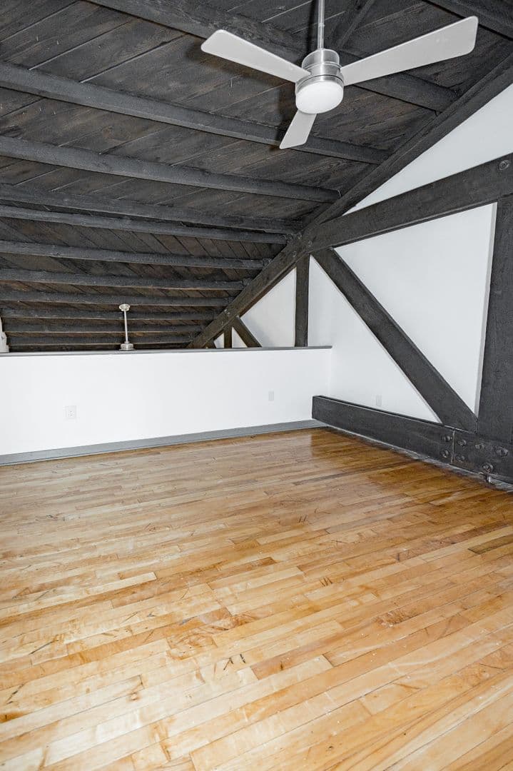 Richmond Apartment: 1809 E Franklin Street