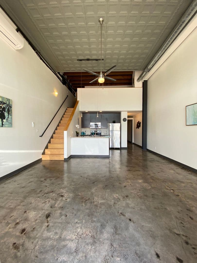 Tulsa Apartment: 401 S Elgin Avenue
