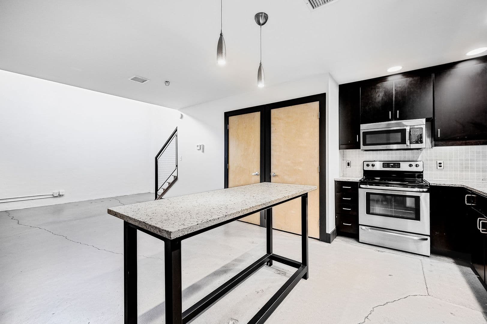 Tulsa Apartment: 401 S Elgin Avenue