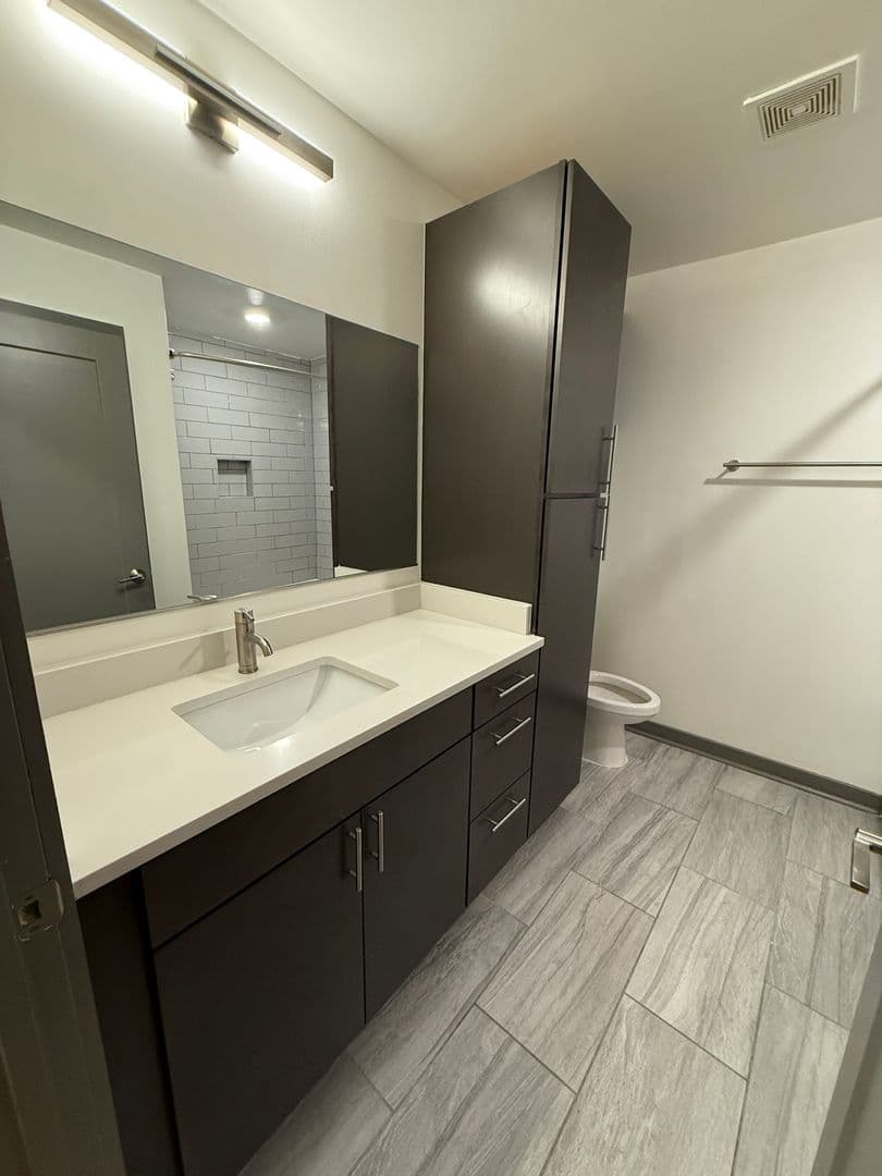 Richmond Apartment: 1809 E Franklin Street