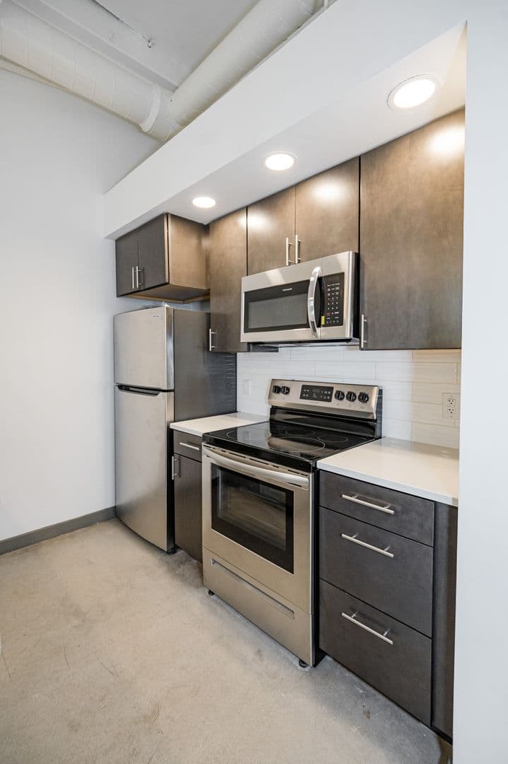 Richmond Apartment: 1809 E Franklin Street