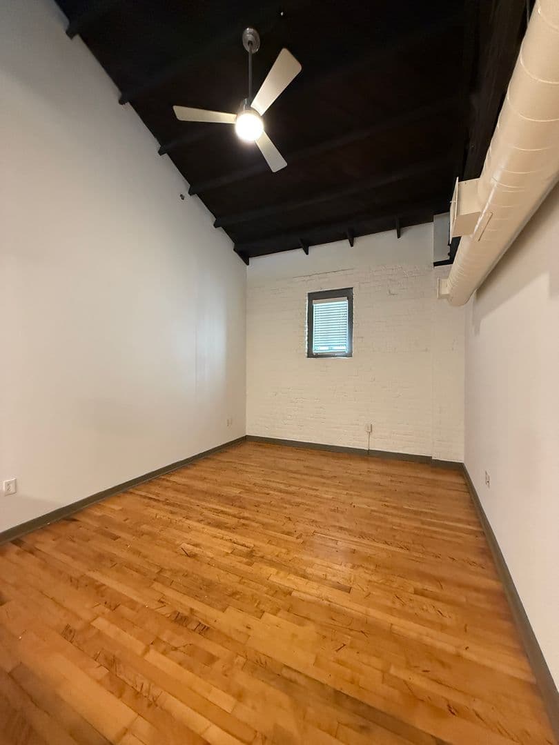 Richmond Apartment: 1809 E Franklin Street