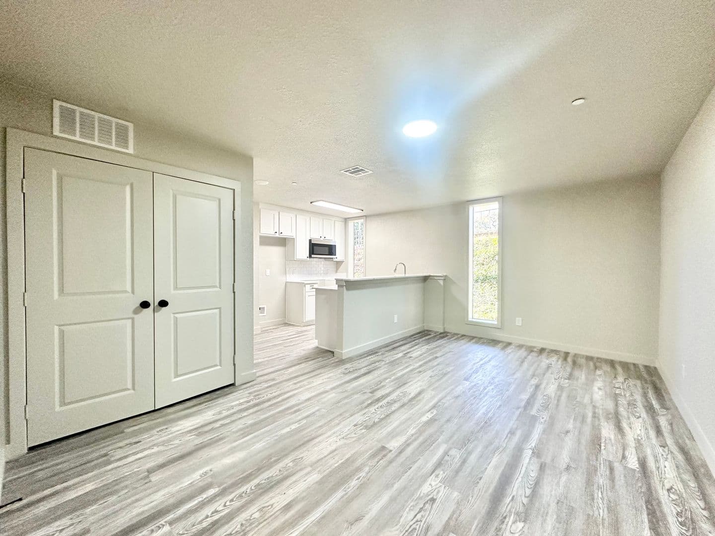 Denton Apartment: 1600 Scripture Street