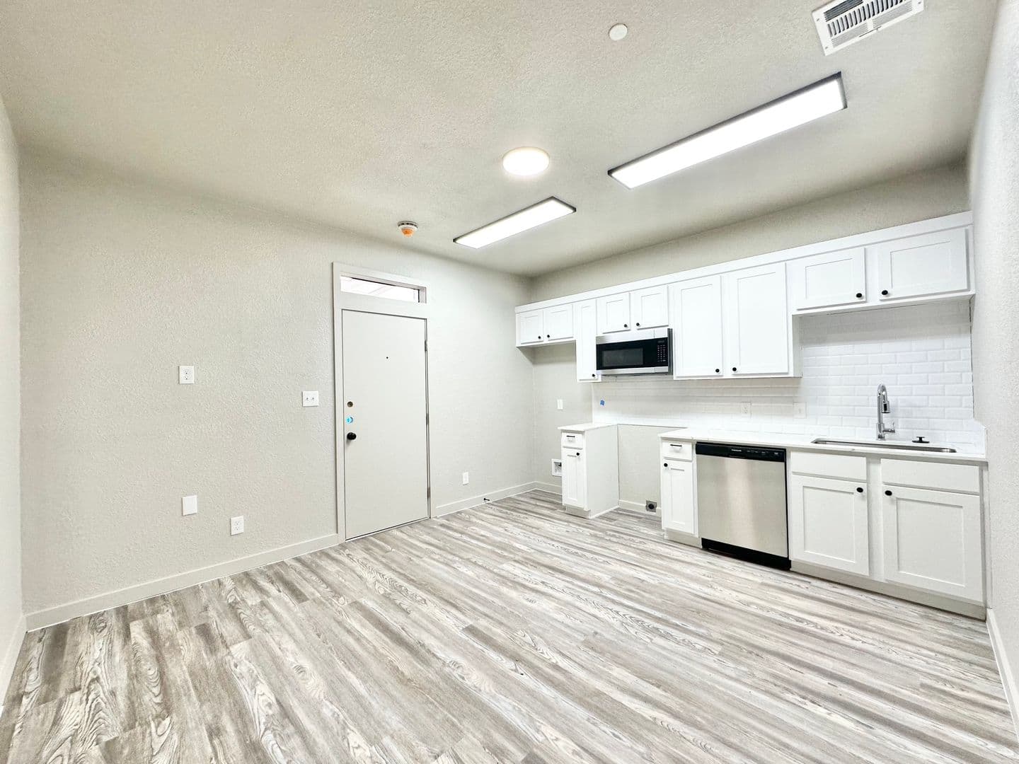 Denton Apartment: 1600 Scripture Street