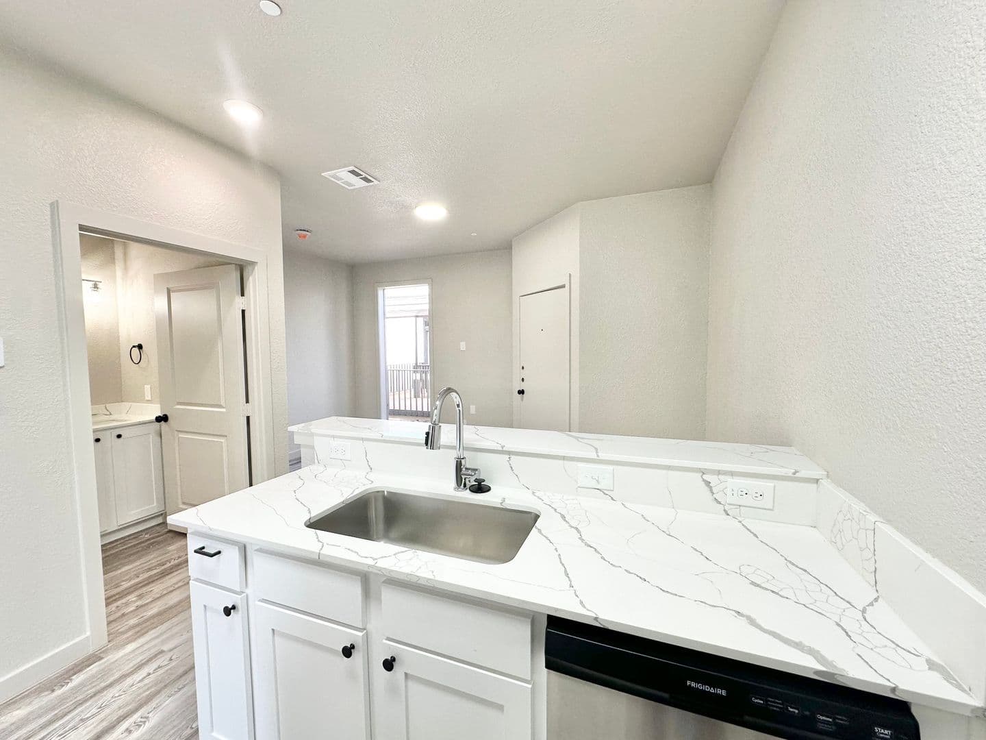 Denton Apartment: 1600 Scripture Street