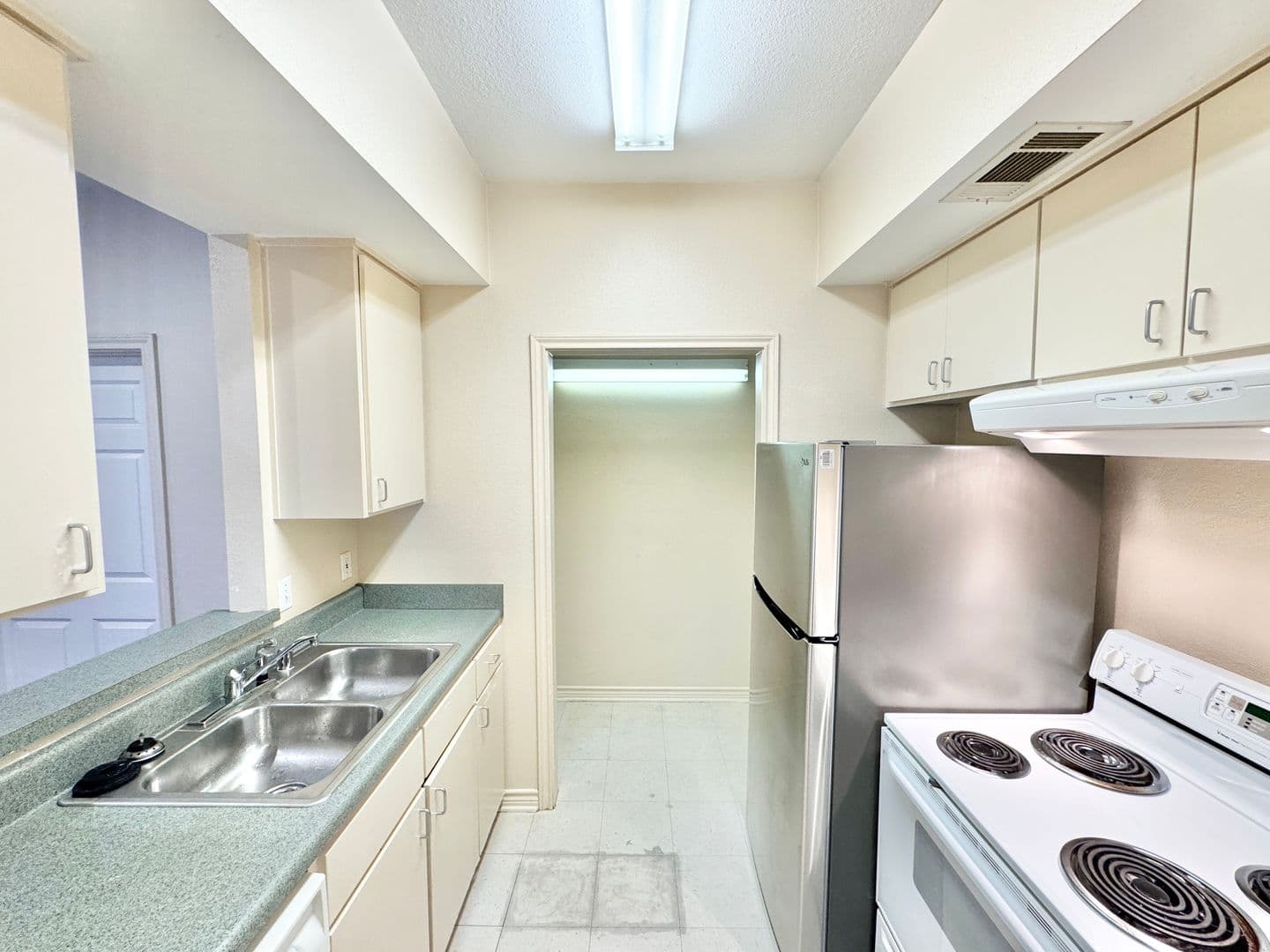 Denton Apartment: 631 Texas Street