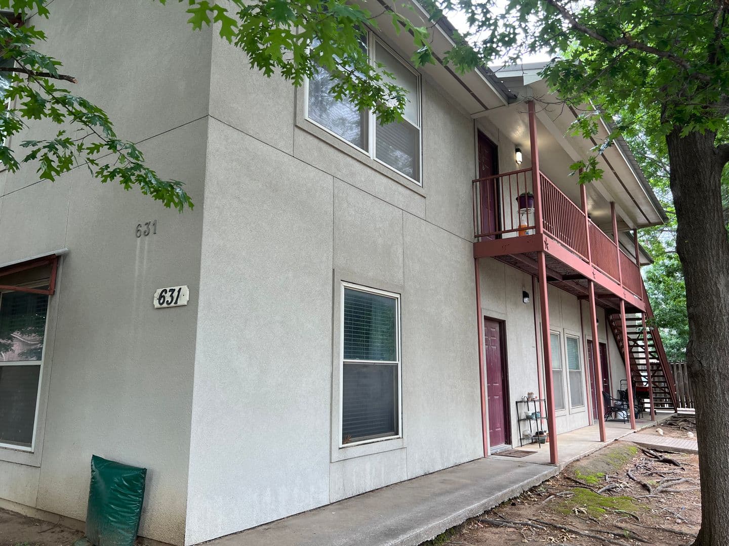 Denton Apartment: 631 Texas Street