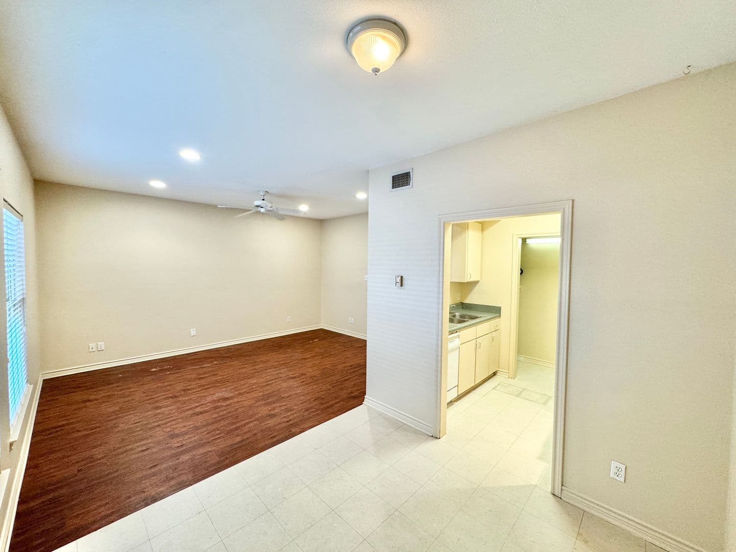Denton Apartment: 631 Texas Street
