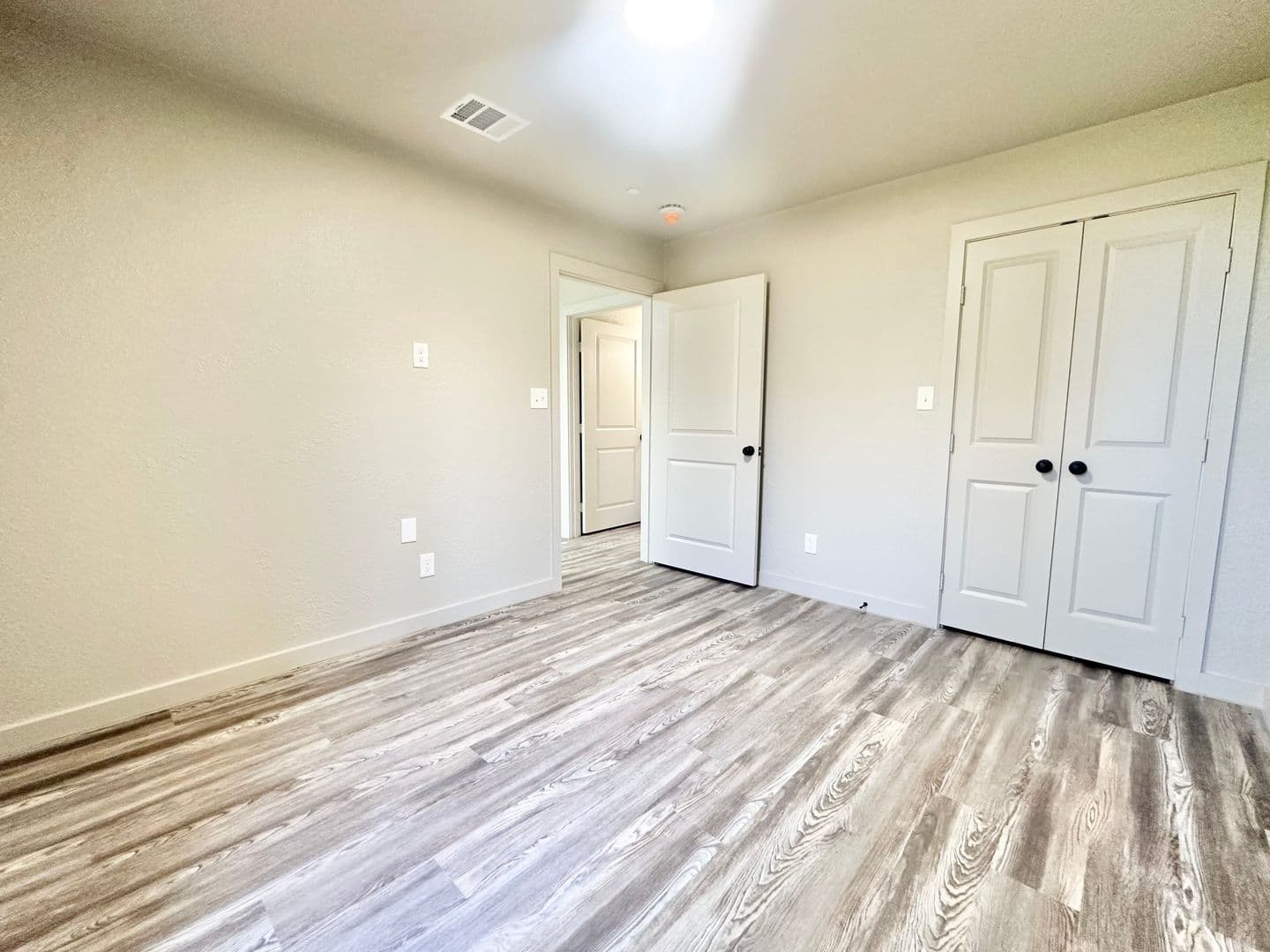 Denton Apartment: 1600 Scripture Street