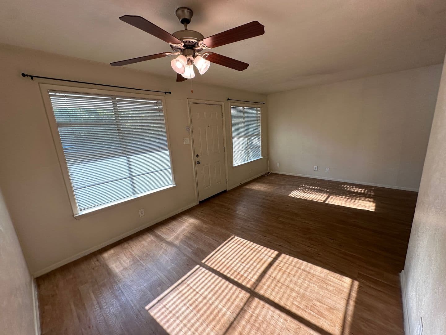 Denton Apartment: 1115 North Austin Street