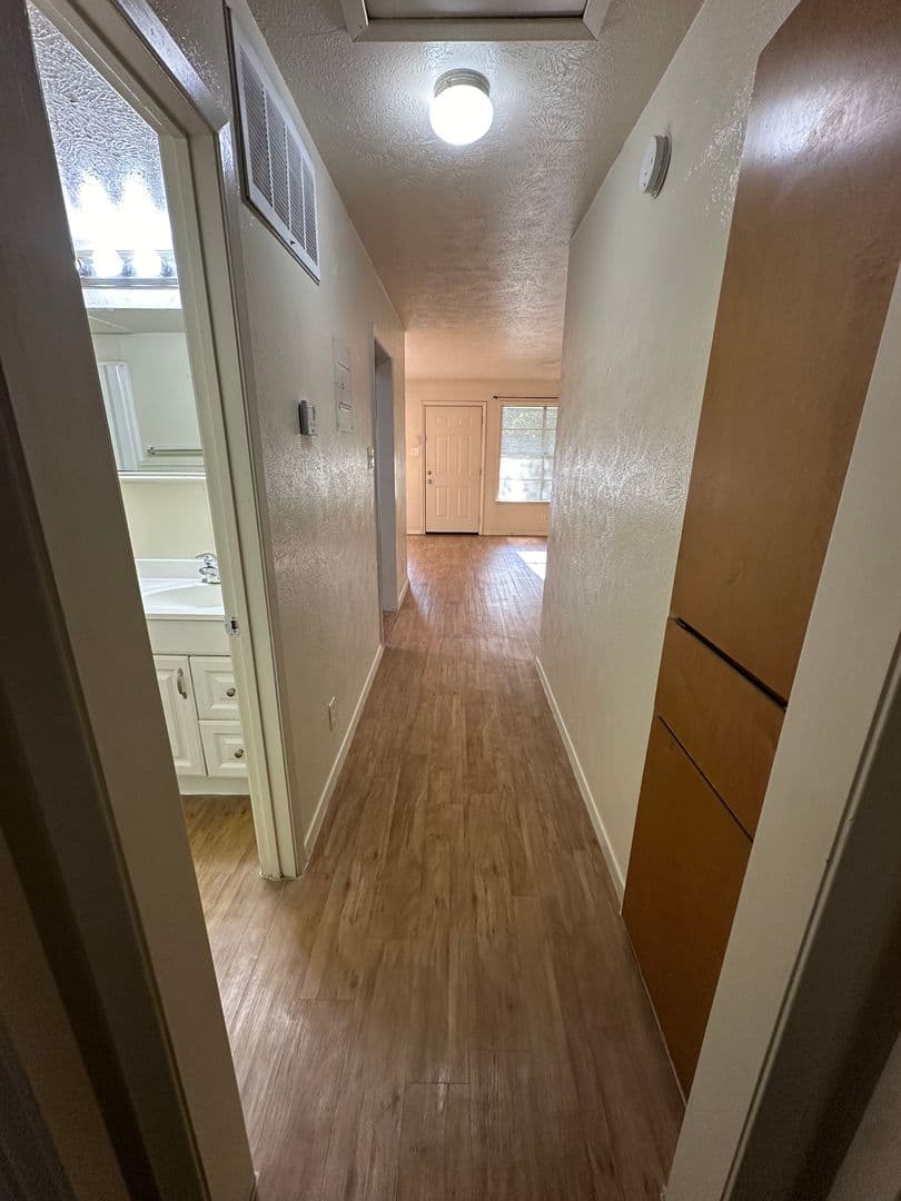 Denton Apartment: 1115 North Austin Street