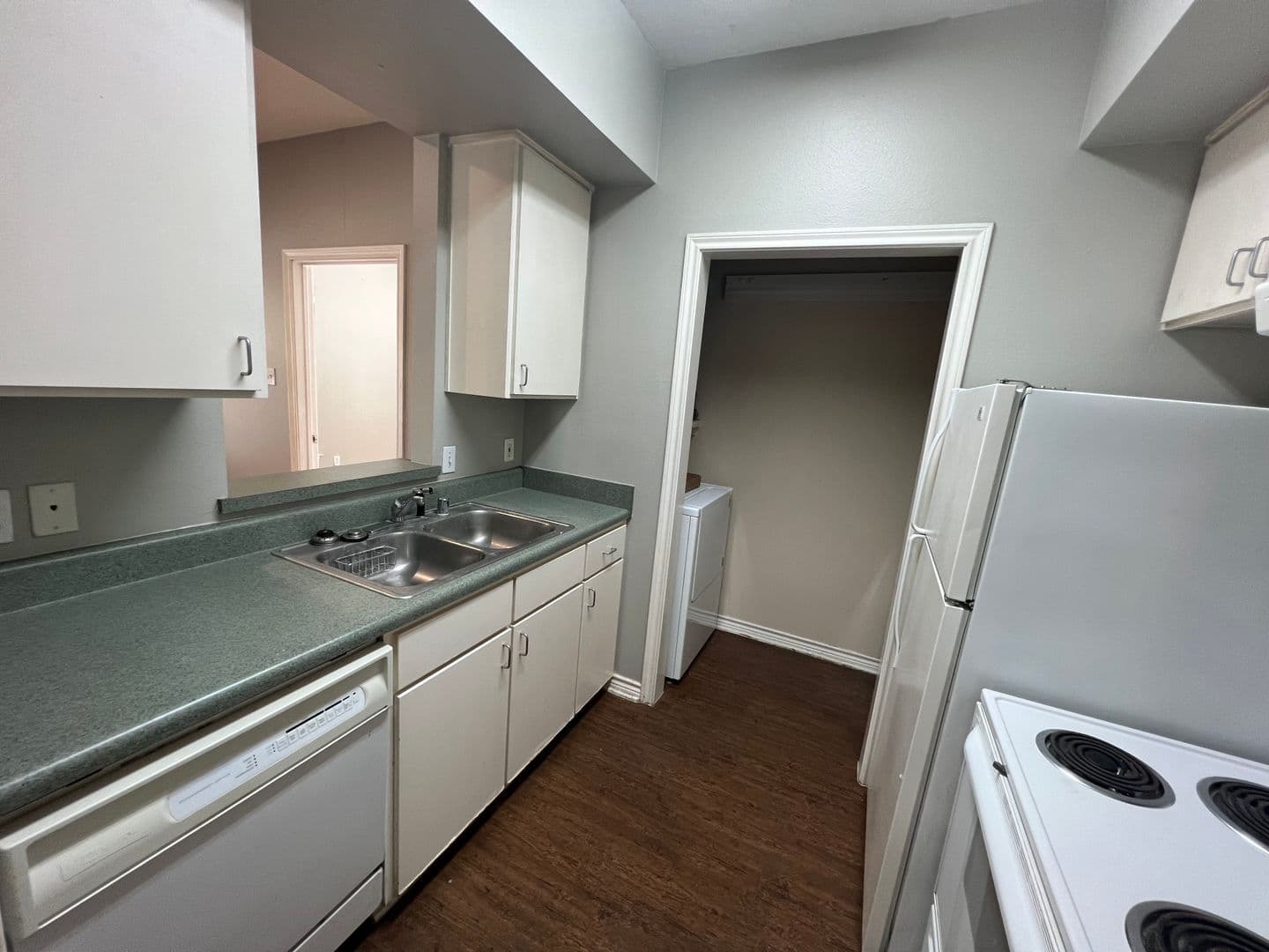 Denton Apartment: 631 Texas Street