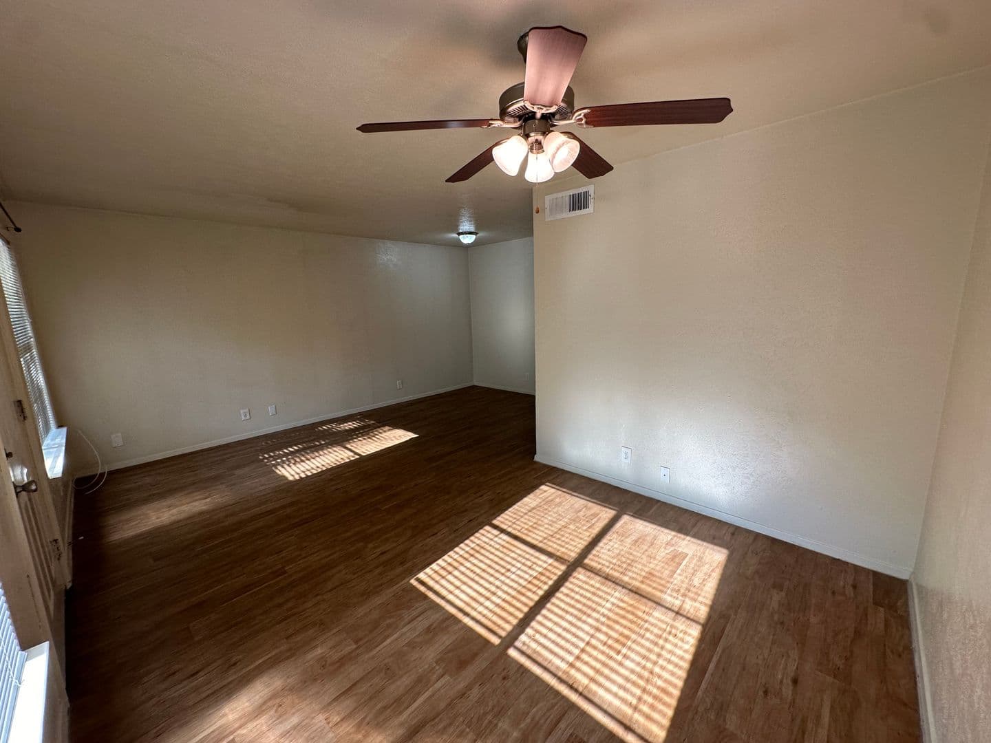 Denton Apartment: 1115 North Austin Street