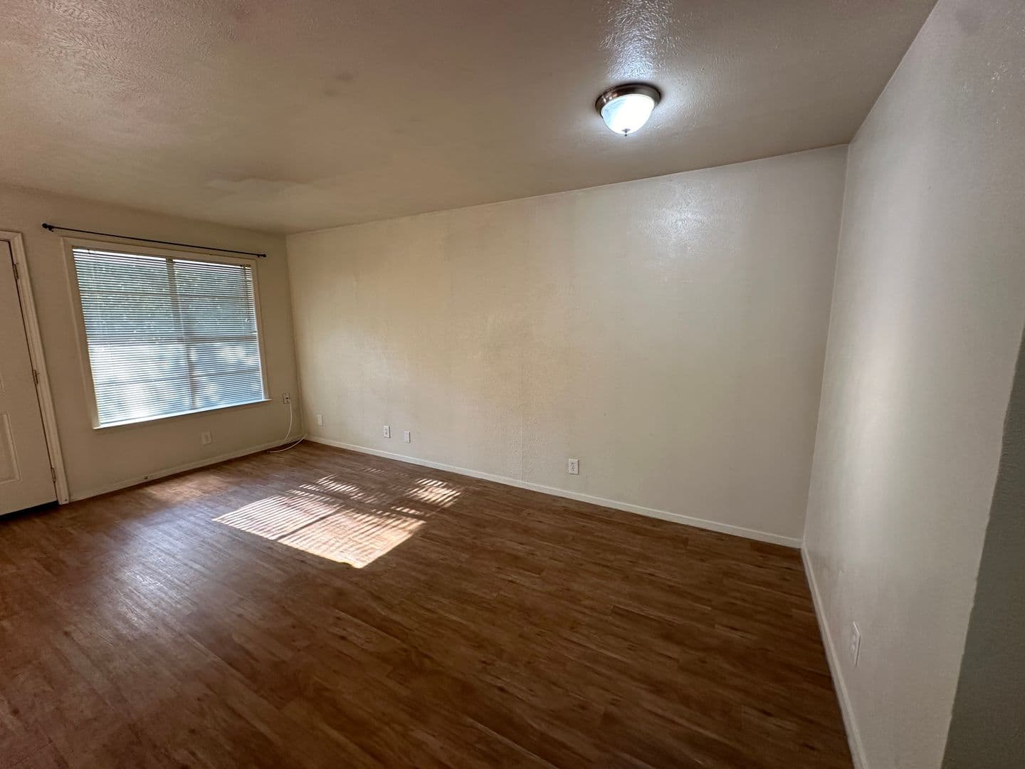 Denton Apartment: 1115 North Austin Street