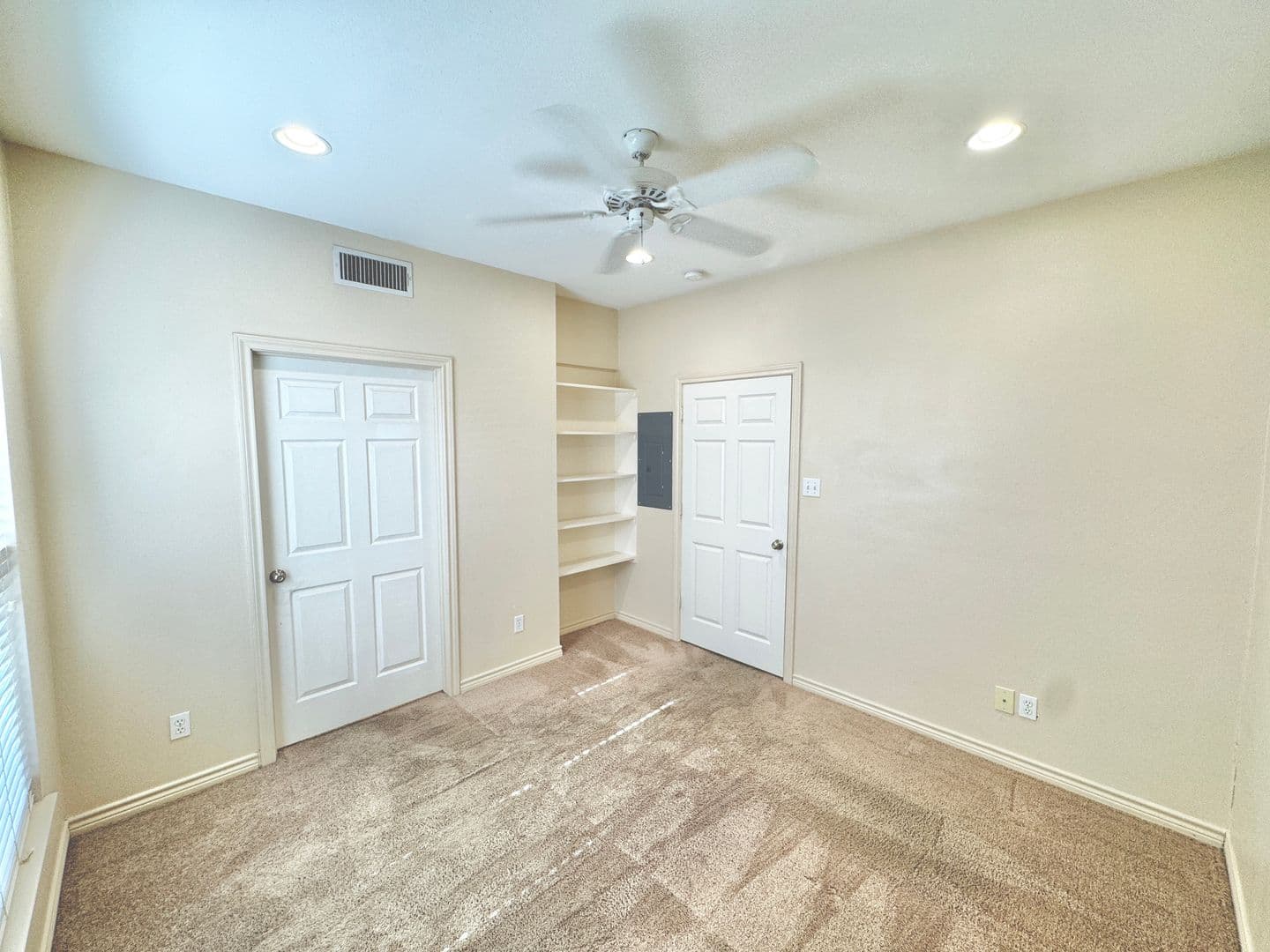 Denton Apartment: 631 Texas Street
