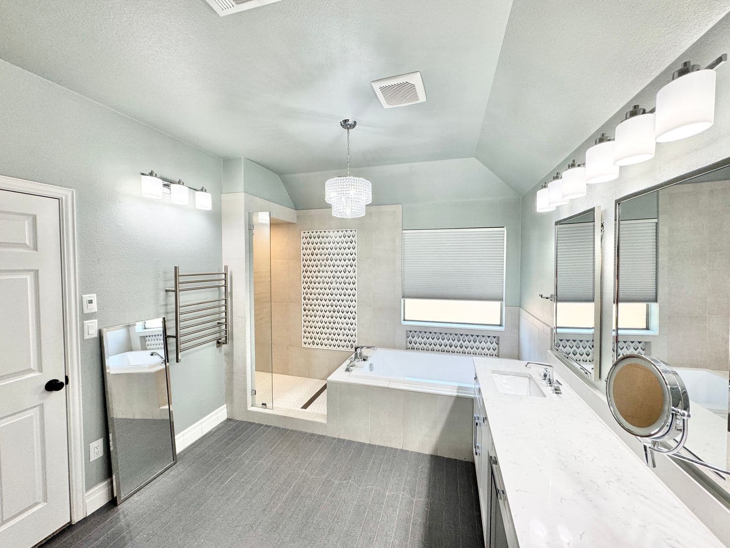 Argyle House: 124 Country Lakes Blvd