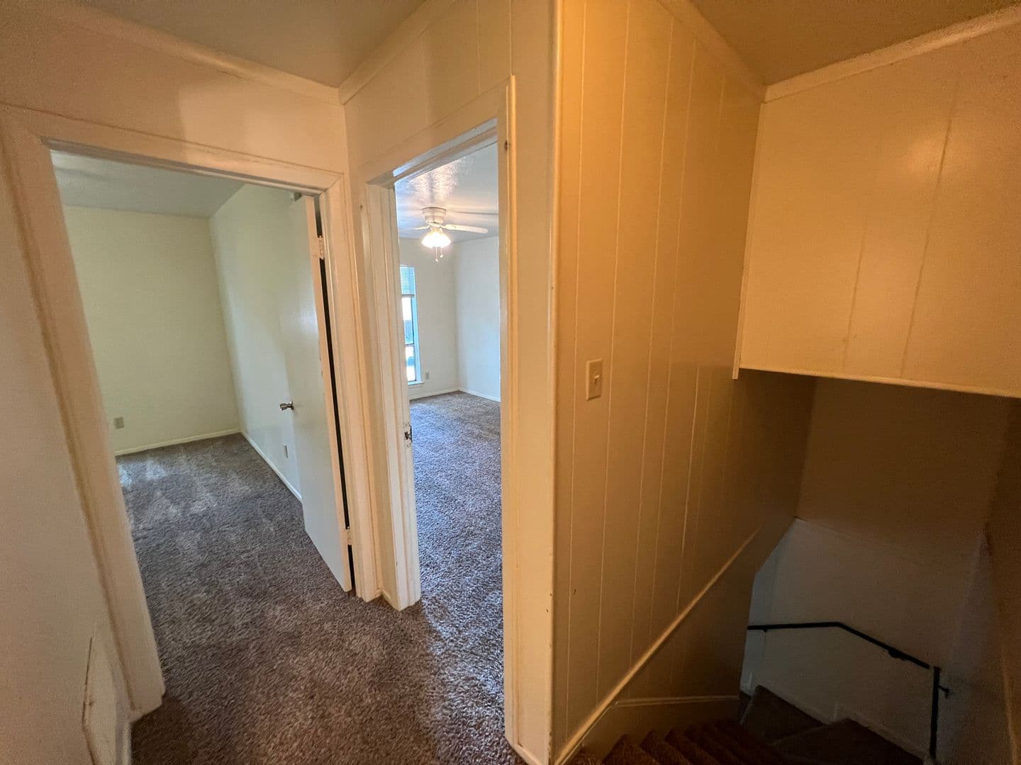 Denton Apartment: 912 North Bell Avenue