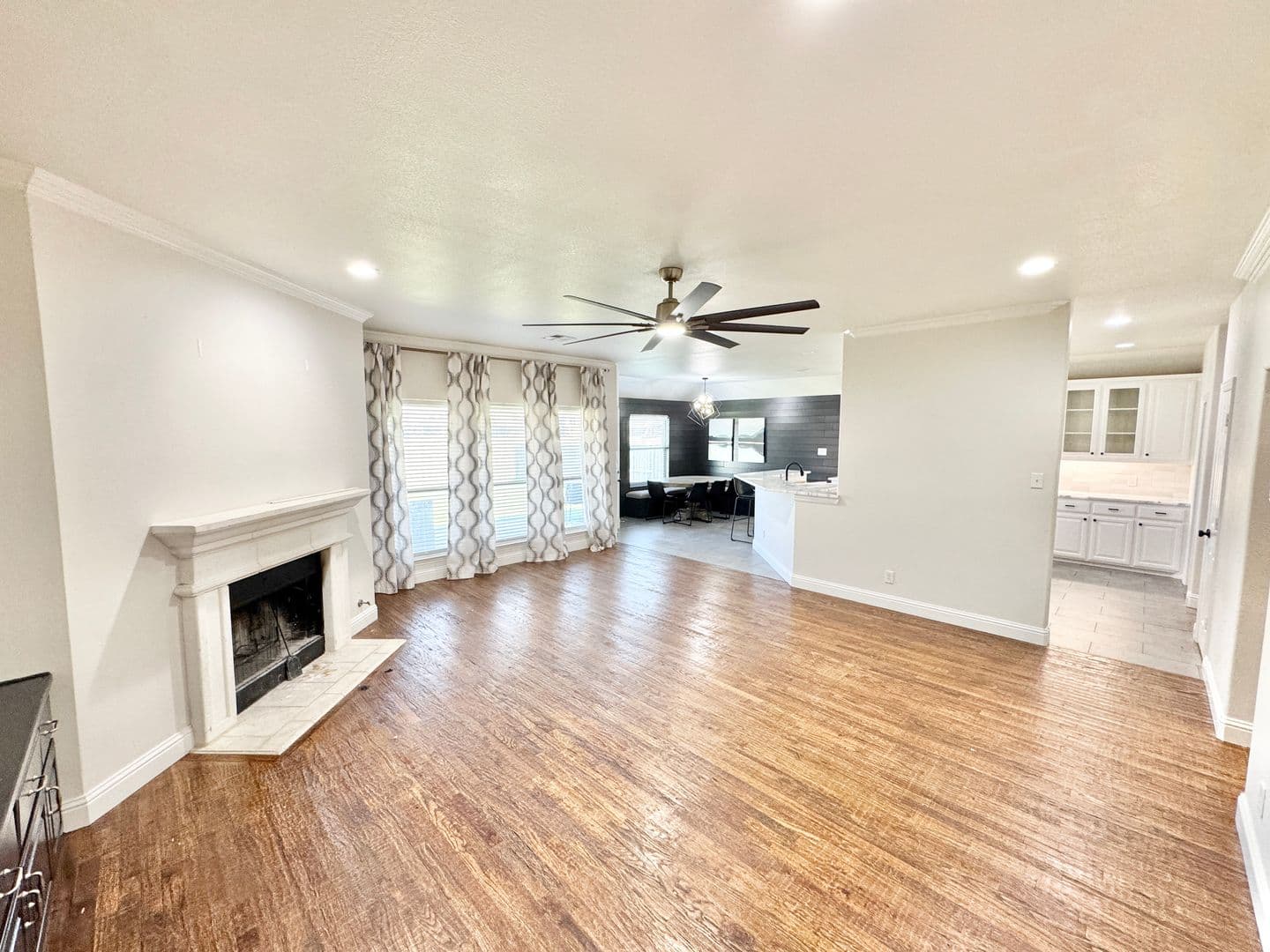 Argyle House: 124 Country Lakes Blvd