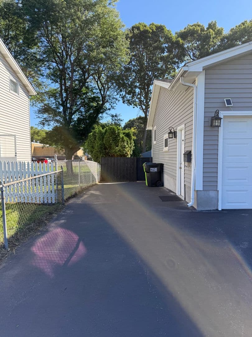 Liverpool House: 113 Jewell Drive