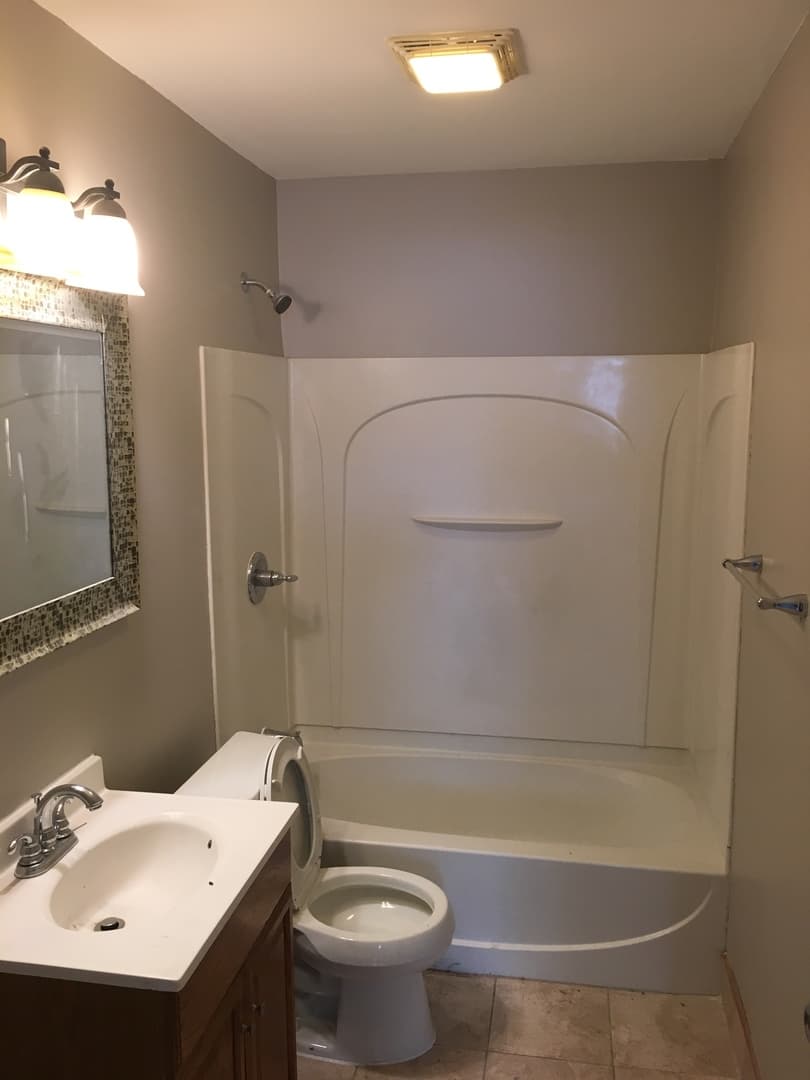 Bridgeport House: 7894 Pegler Blvd