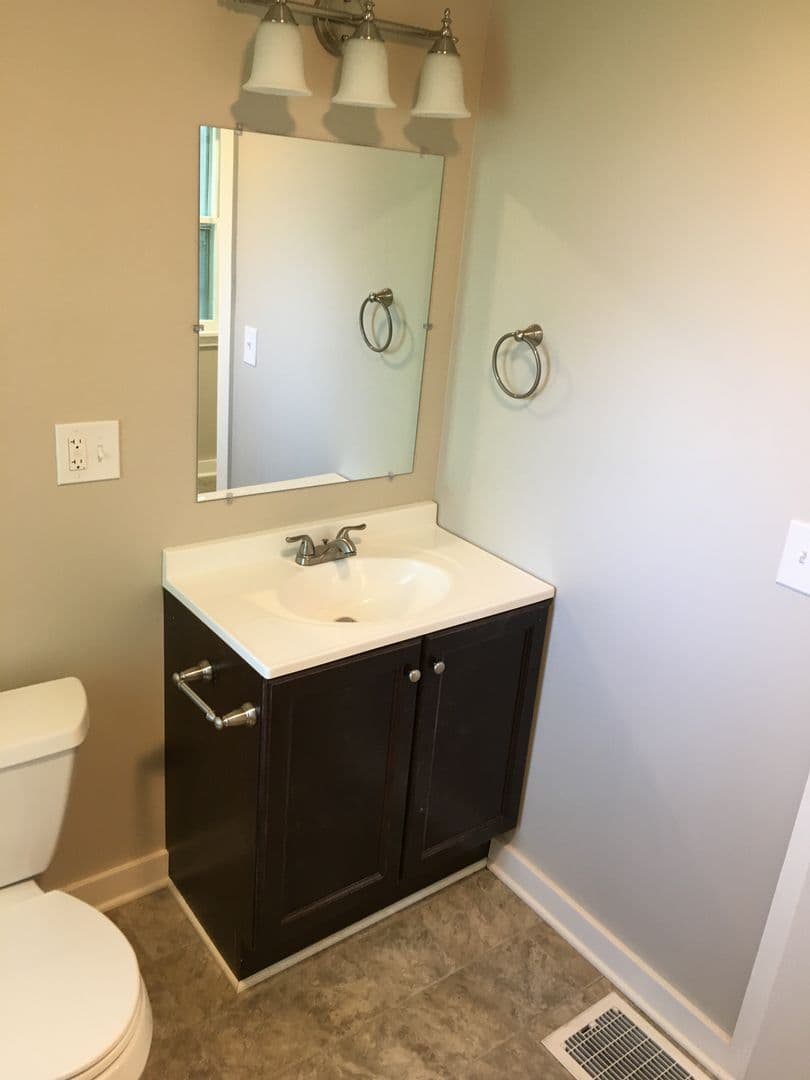 Brewerton House: 5418 Mud Mill Rd