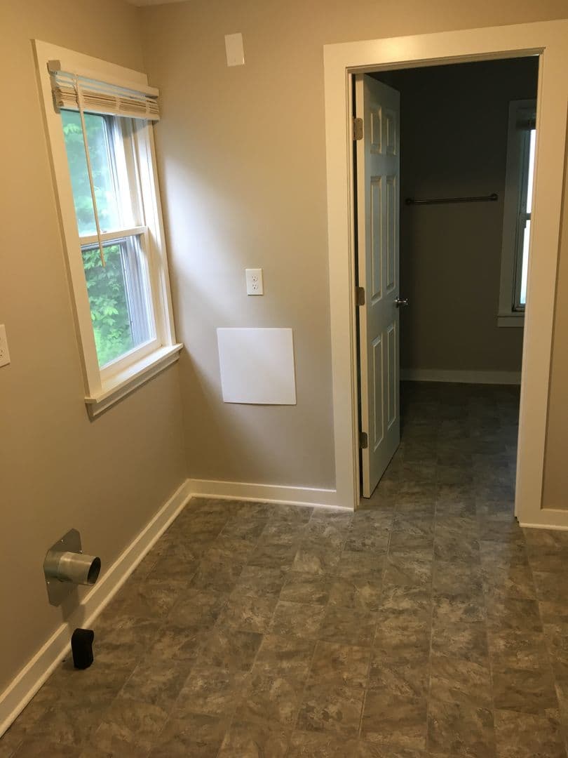 Brewerton House: 5418 Mud Mill Rd