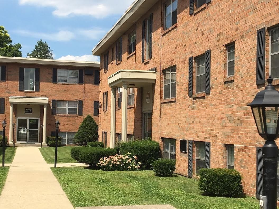 INDIANAPOLIS Apartment: 920 E MARKWOOD AVENUE