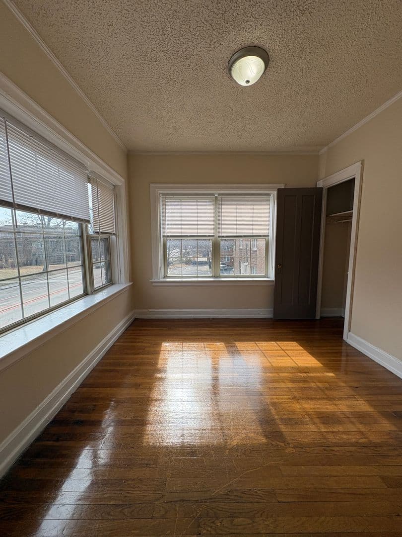 INDIANAPOLIS Apartment: 3726 N MERIDIAN STREET