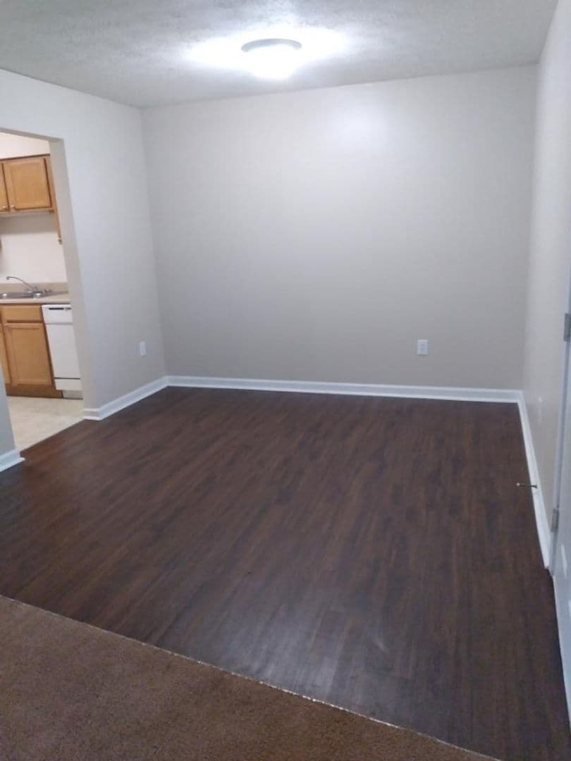 MARTINSVILLE Apartment: 388 COUNTRY VIEW COURT