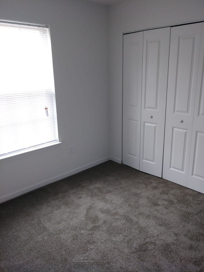 MARTINSVILLE Apartment: 388 COUNTRY VIEW COURT