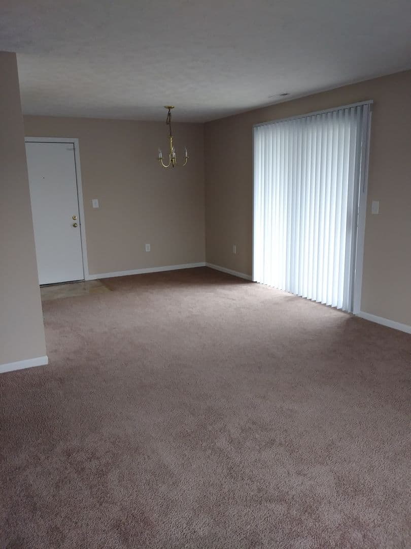MARTINSVILLE Apartment: 388 COUNTRY VIEW COURT